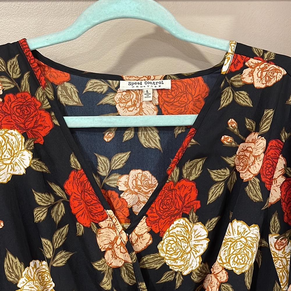 Black Flower Quarter Sleeve Dress - Picture 3 of 7